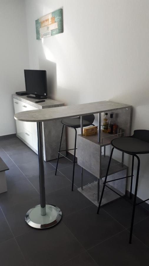 Charmant Studio Dans Residence Neuve Et Calme Корте Екстериор снимка