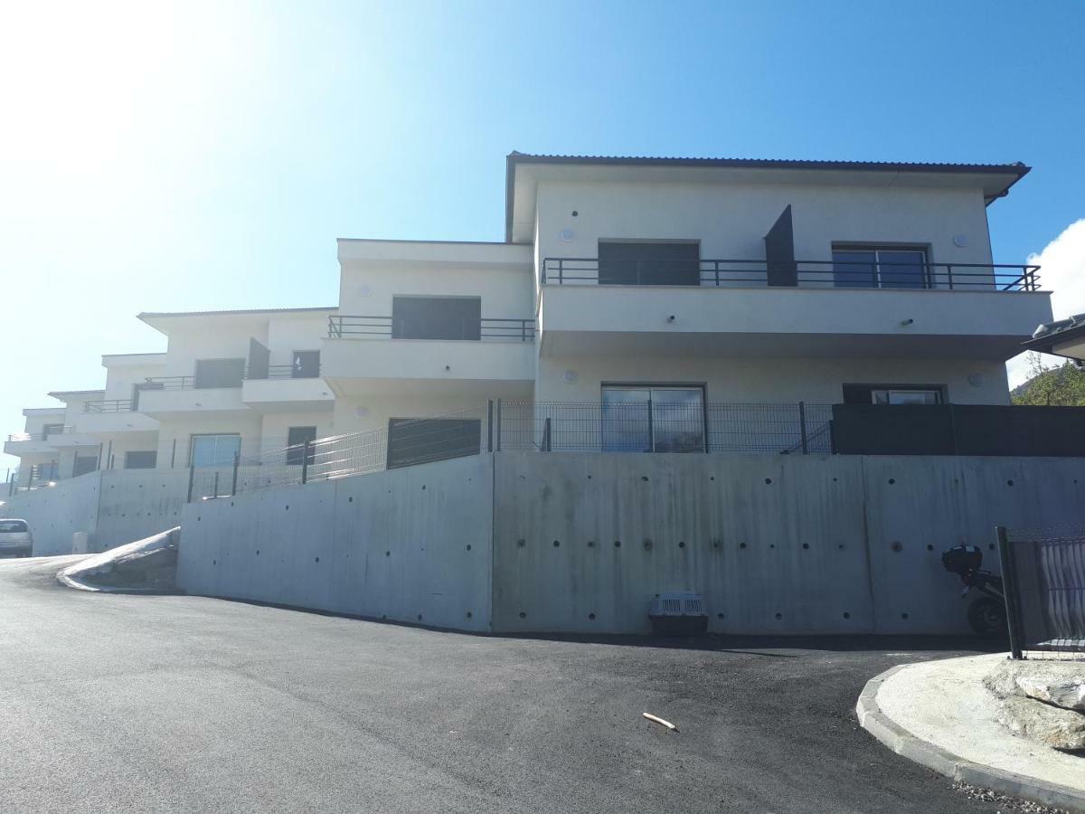 Charmant Studio Dans Residence Neuve Et Calme Корте Екстериор снимка